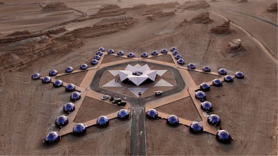 火星移民预演场——模拟外星环境的极端生存训练秦淮区户外野奢帐篷实验项目